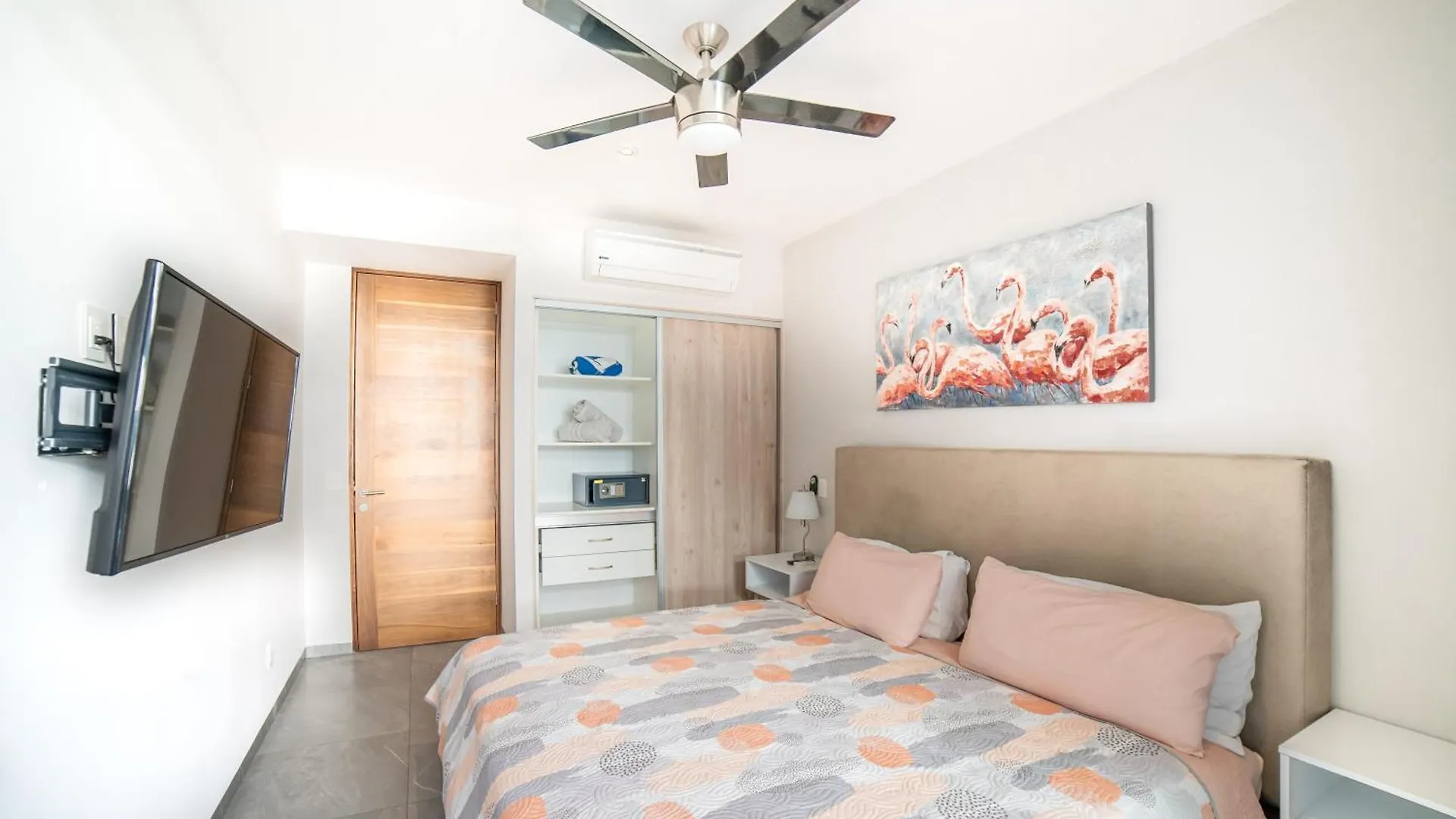 Gallery By Home Tulum Playa del Carmen Hotel